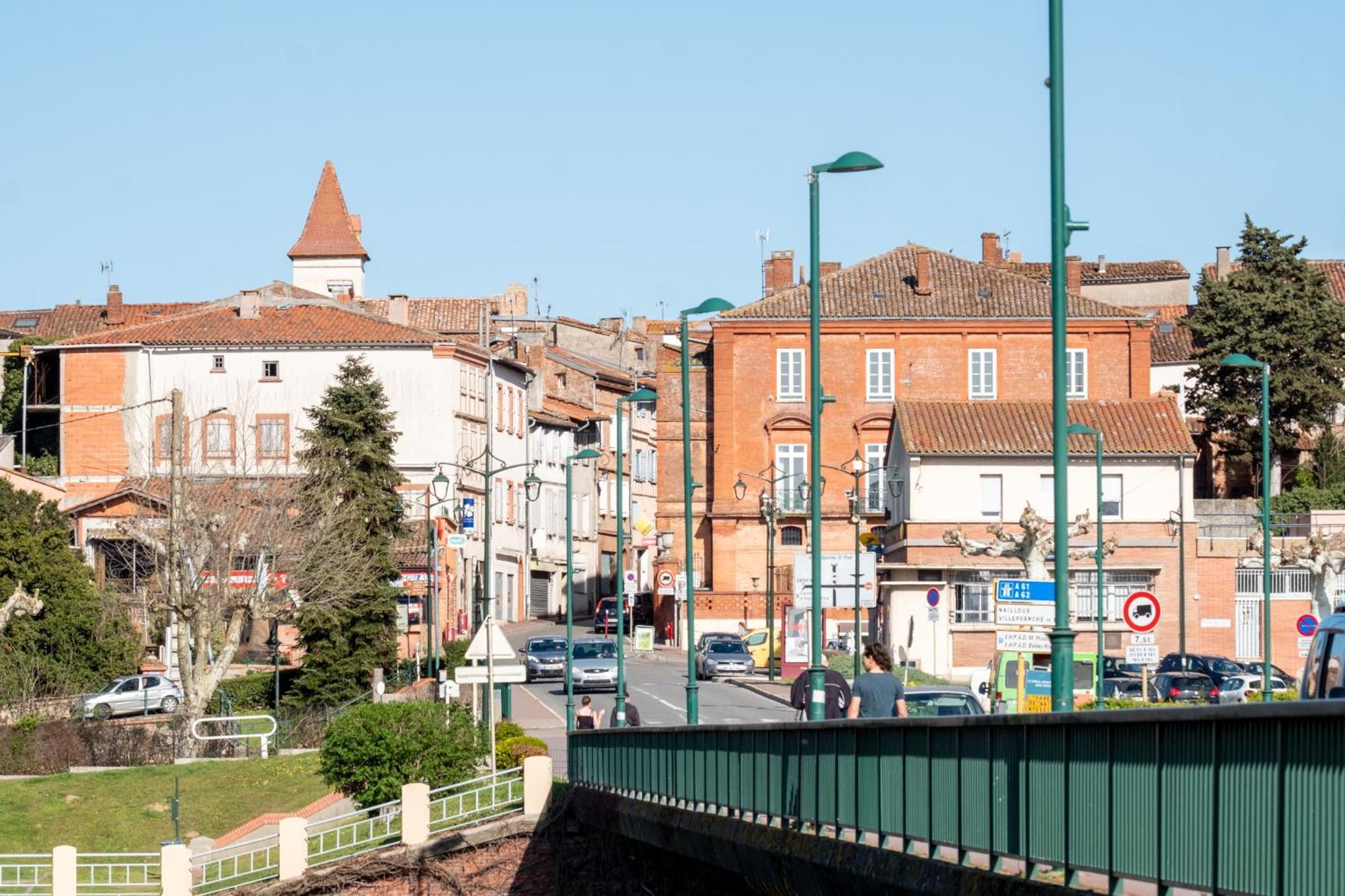 Evasions-Escapade, Centre-Ville, Gare Auterive  Екстер'єр фото