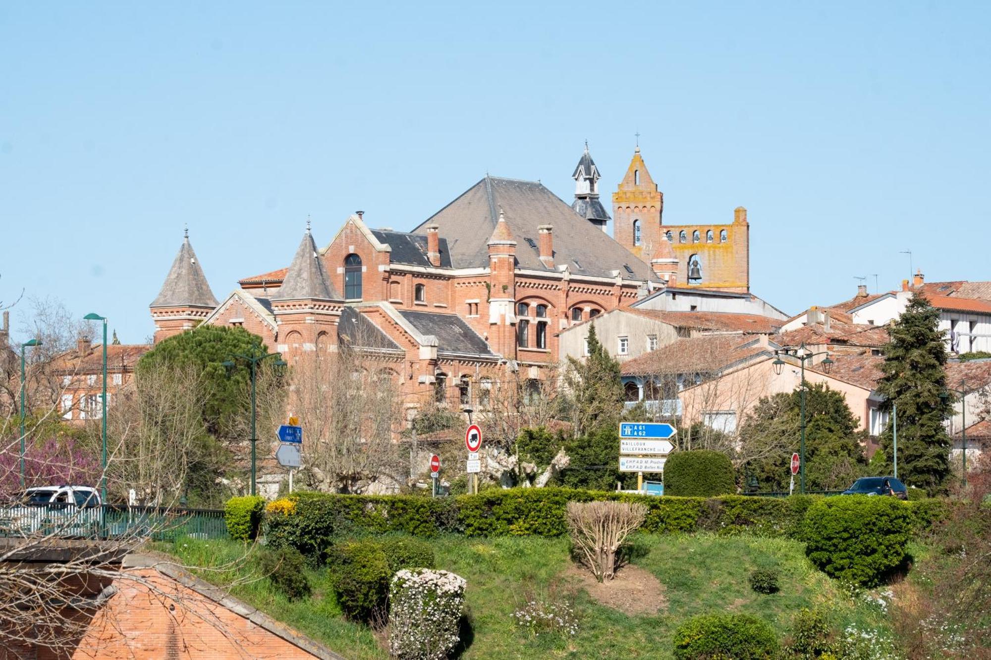 Evasions-Escapade, Centre-Ville, Gare Auterive  Екстер'єр фото